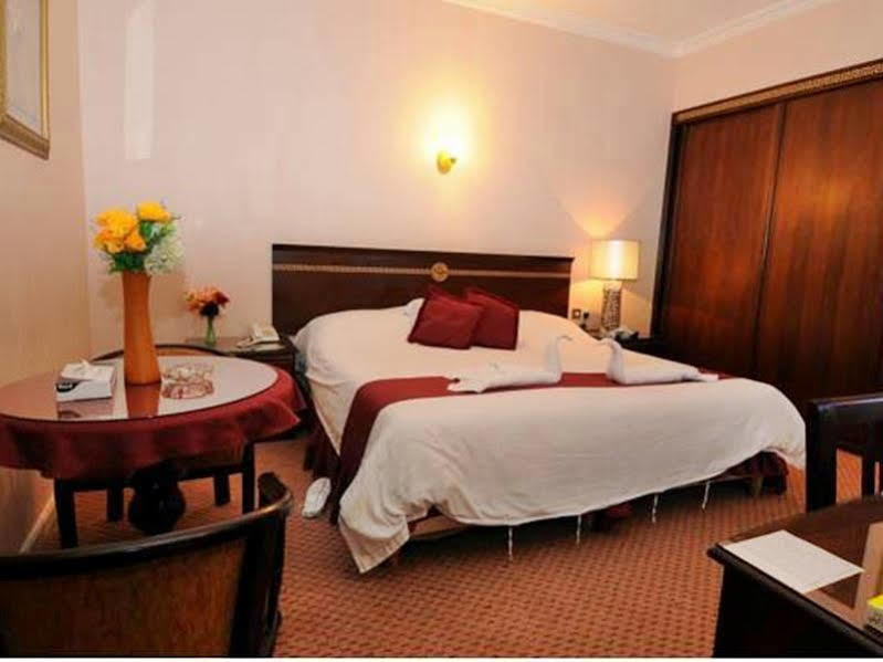 Capital O 419 Al Safeer Hotel Riyadh Bagian luar foto
